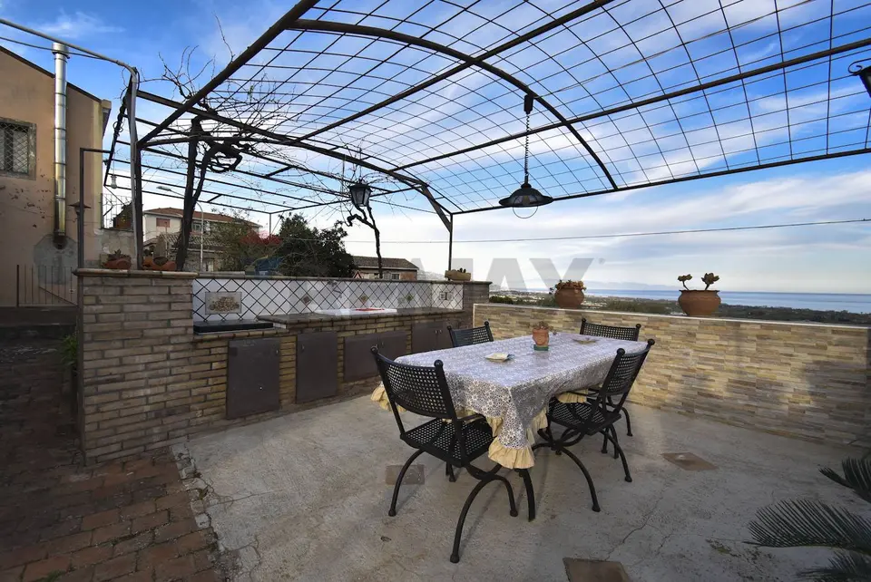 Casa Indipendente in Vendita a Mascali