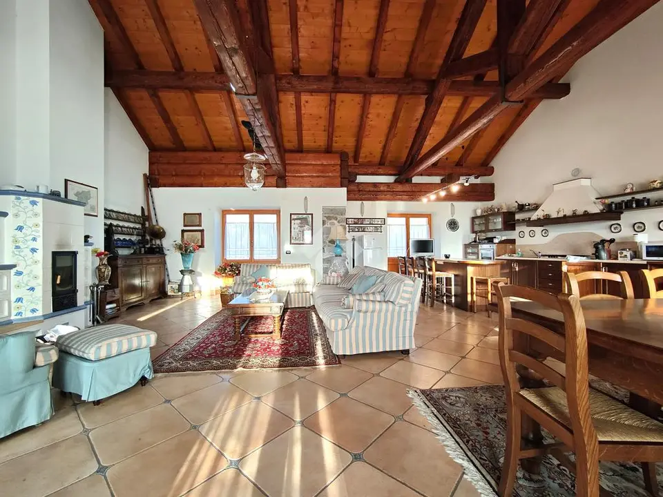 Casa indipendente in vendita a Castel Ivano