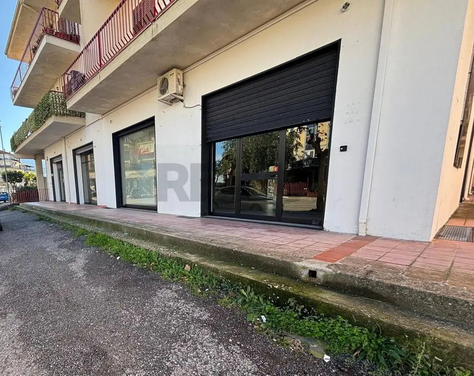 Locale Commerciale in Vendita a Corigliano-Rossano