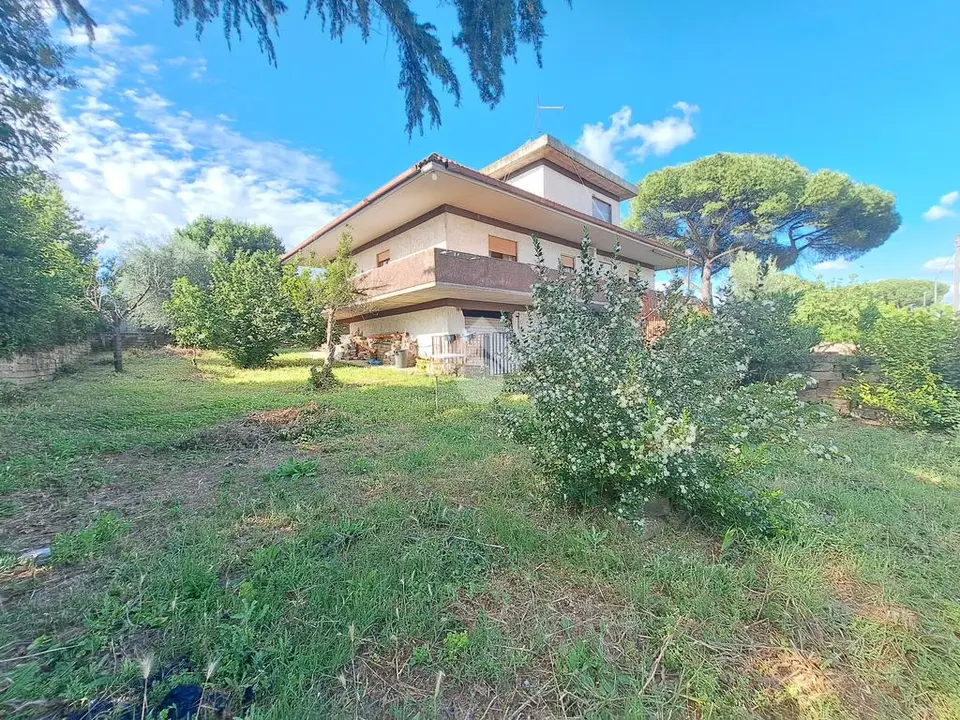 Casa indipendente in vendita a Roma