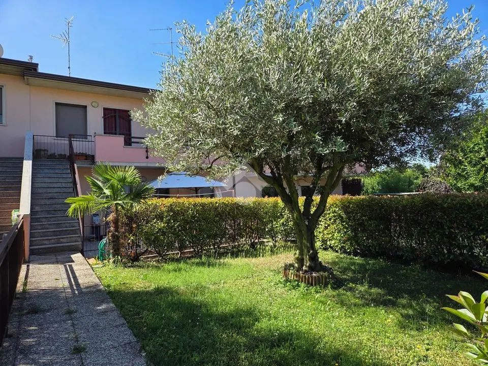 Trilocale in vendita a Peschiera Del Garda