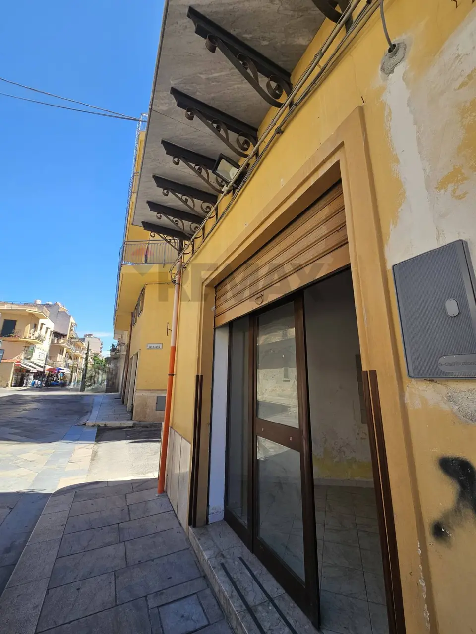 Locale Commerciale in Affitto a Bagheria