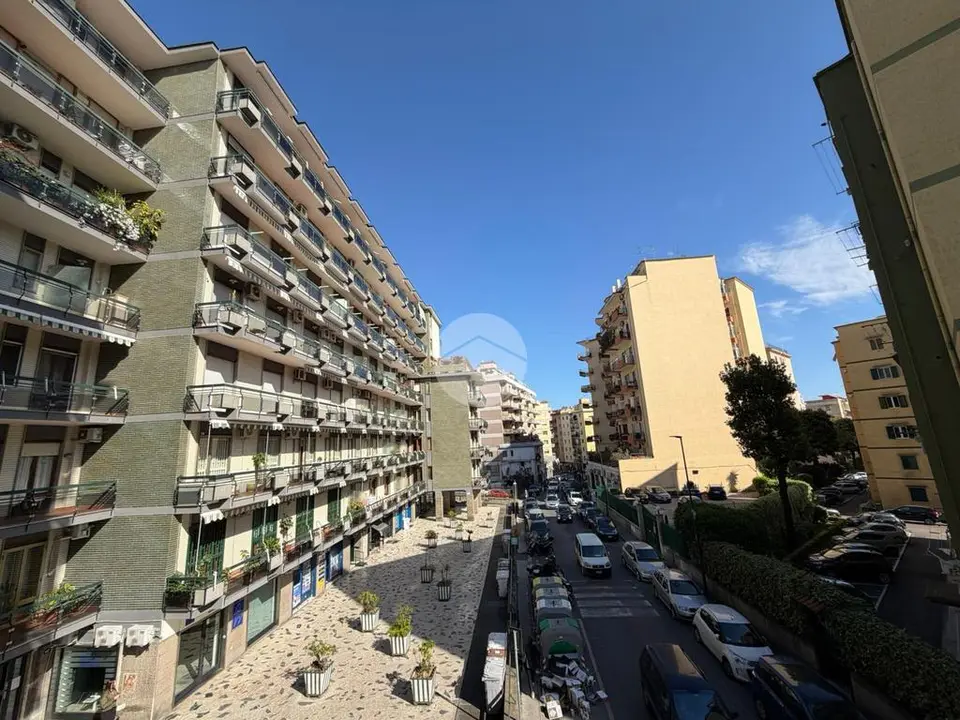 5 locali in vendita a Napoli
