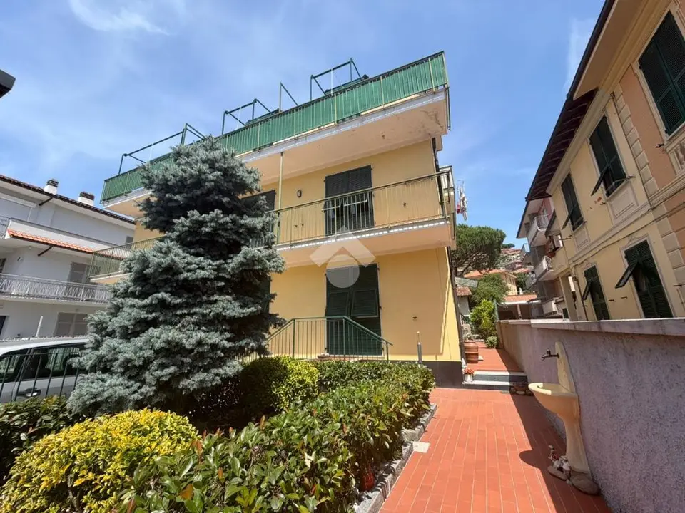 Trilocale in vendita a Casarza Ligure