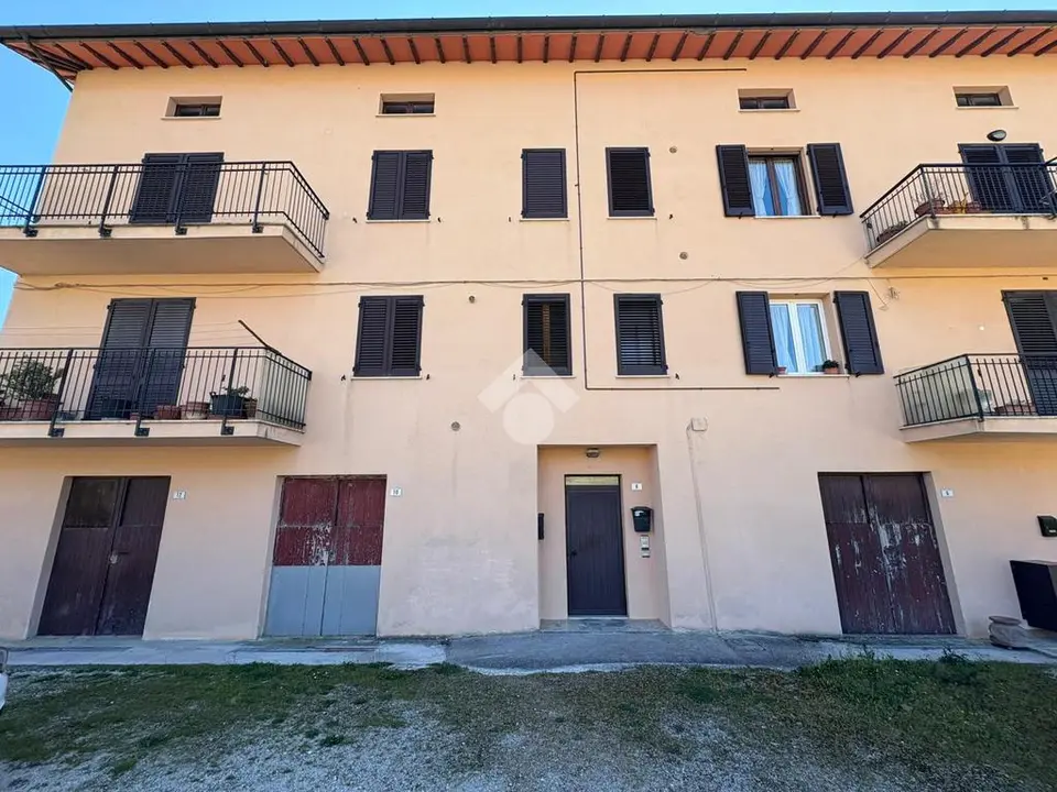 5 locali in vendita a Gubbio