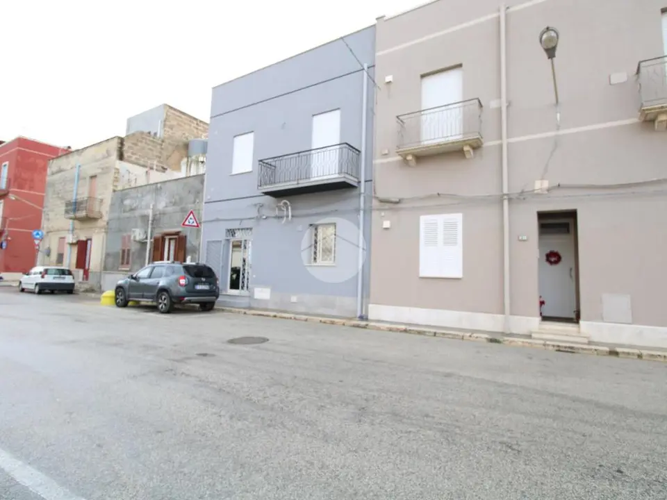 Box / posti auto in affitto a Paceco