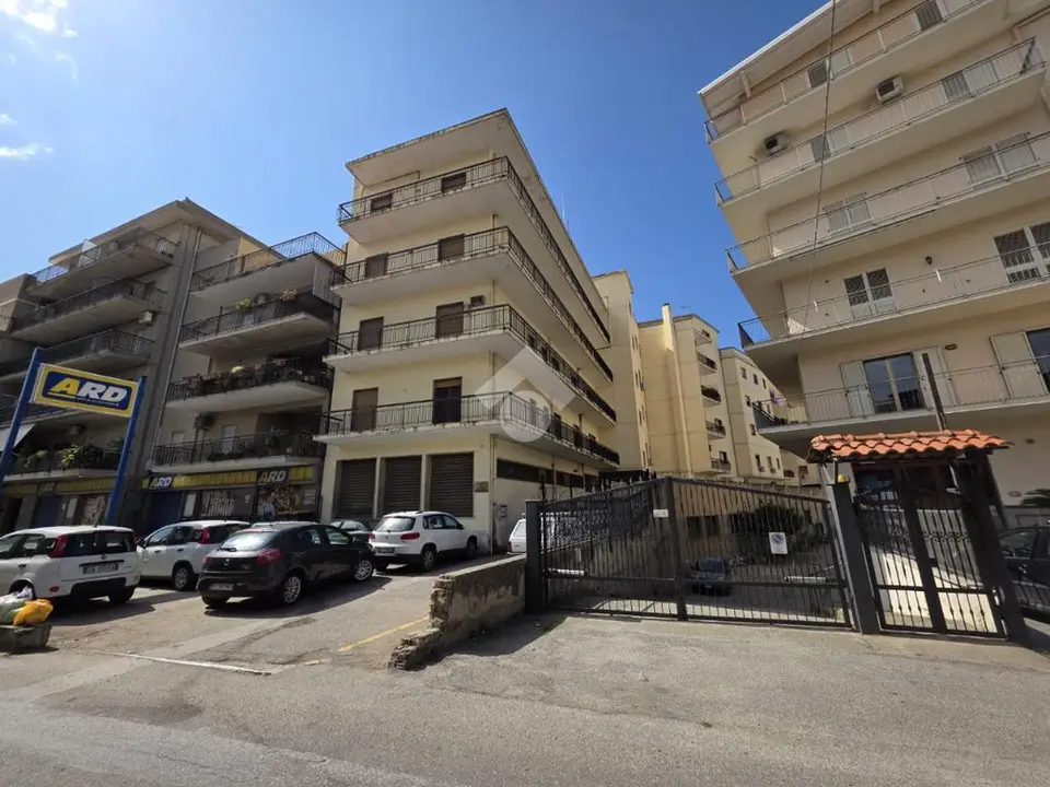 Quadrilocale in vendita a Reggio Di Calabria