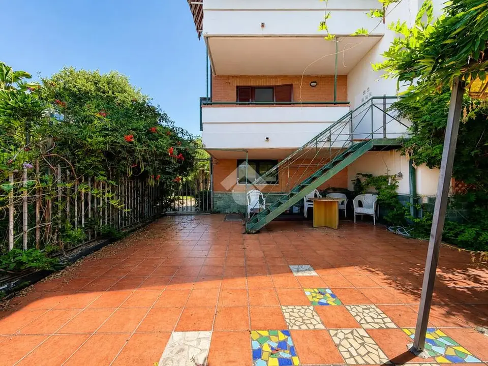 Quadrilocale in vendita a Salerno
