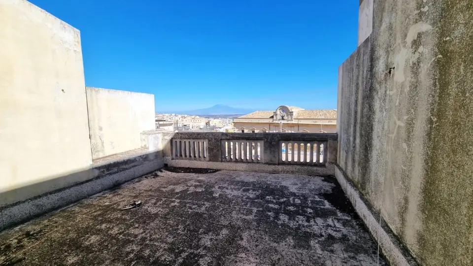 Appartamento in Via Montebello 6, Melilli (SR)