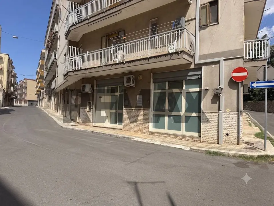 Ufficio in Vendita a Noci