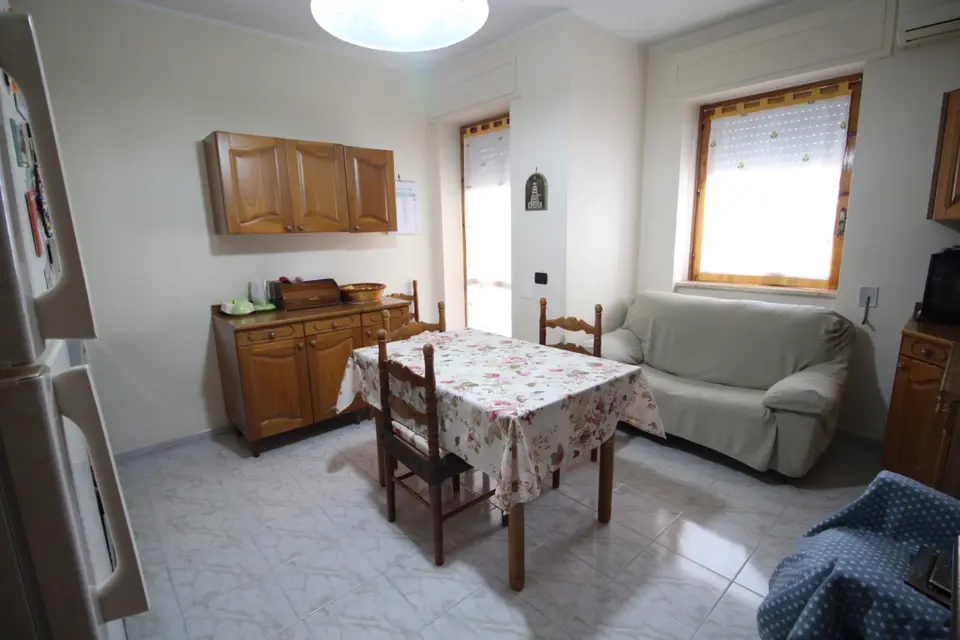 Appartamento in Via Roma  102, Manduria (TA)