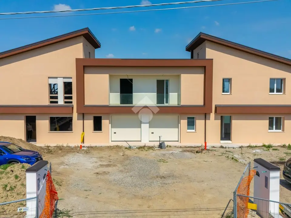 Porzione di bifamiliare in vendita a Malalbergo