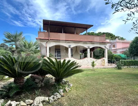 Villa in CONTRADA CHIUSA DI CARLO SNC, Avola (SR)