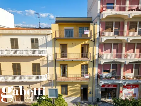 Appartamento in VIA COSENZ 131, Sant'Agata di Militello (ME)
