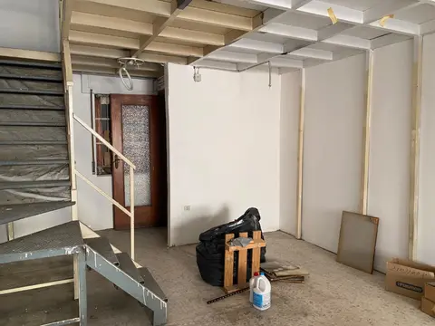 Negozio in Corso Roma  96, San Giorgio a Cremano (NA)