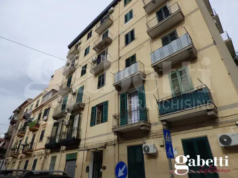 Appartamento in Piazza Filiciuzza 46, Palermo (PA)