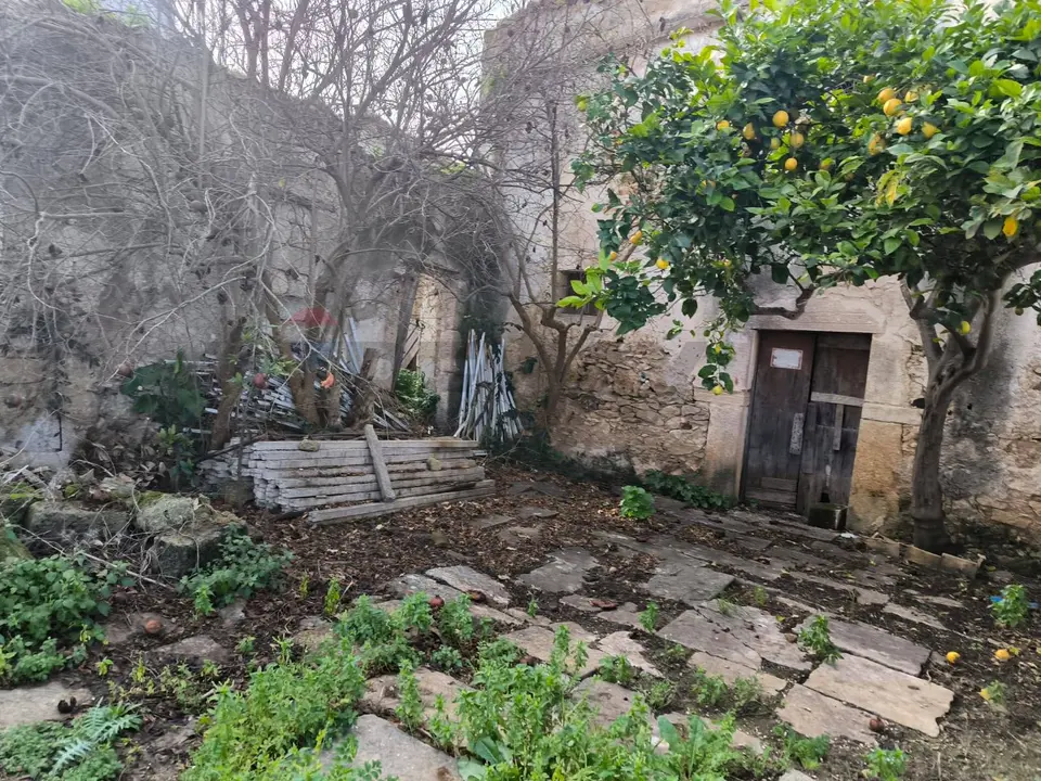 Casa Indipendente in Vendita a Valderice