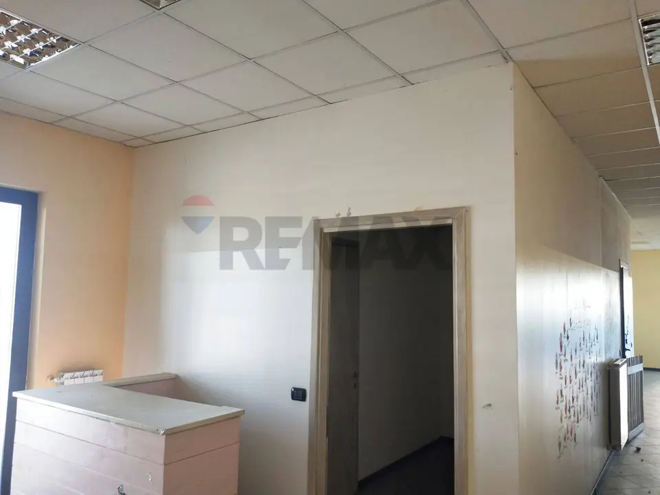 Ufficio in Vendita a Castelletto sopra Ticino
