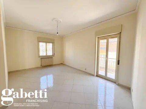 Appartamento in VIA CAIROLI 6, Sant'Agata di Militello (ME)