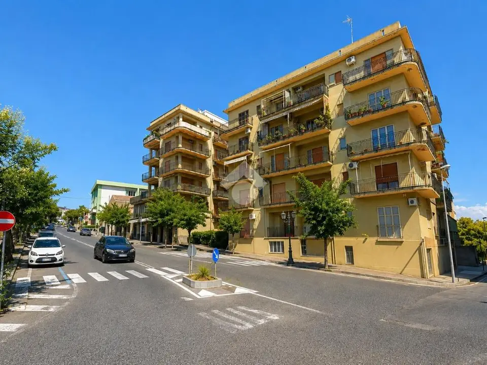 5 locali in vendita a Milazzo
