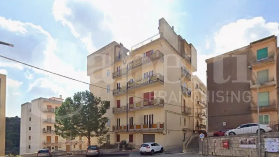 Appartamento in Via Largo XI Febbraio  1, Modica (RG)
