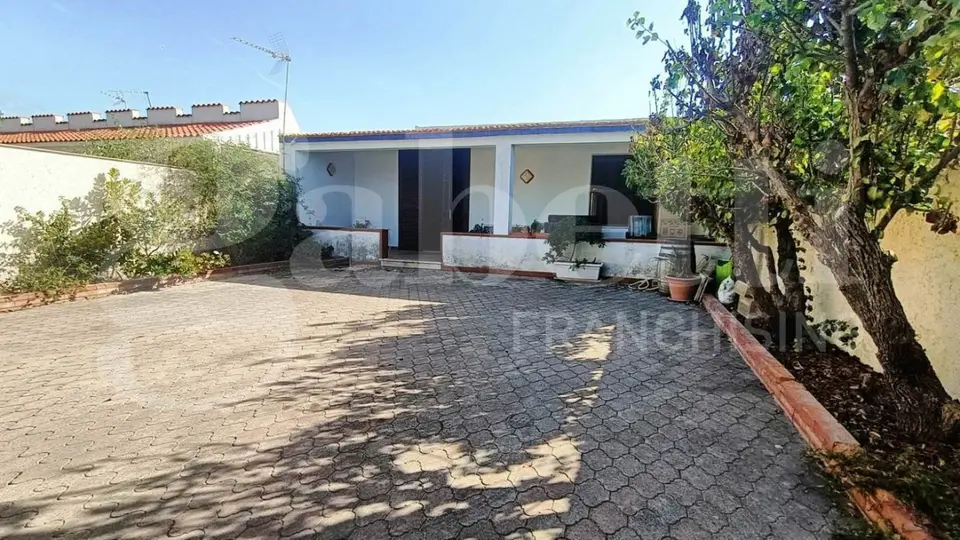 Villa in Viale Mothia  snc, Misiliscemi (TP)