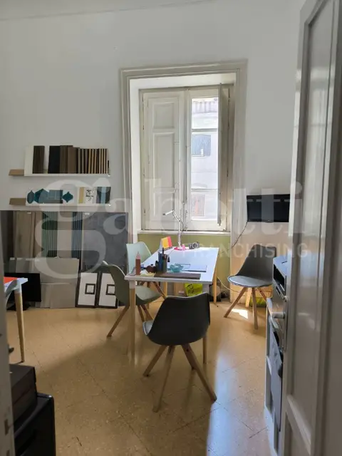 Ufficio in Via Sammartino  105, Palermo (PA)