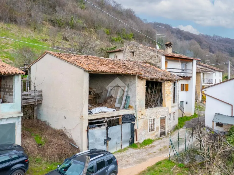 Rustico in vendita a Badia Calavena