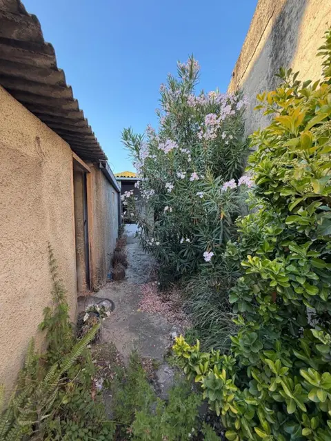 Casa Indipendente in Via Decimo 01, Uta (CA)