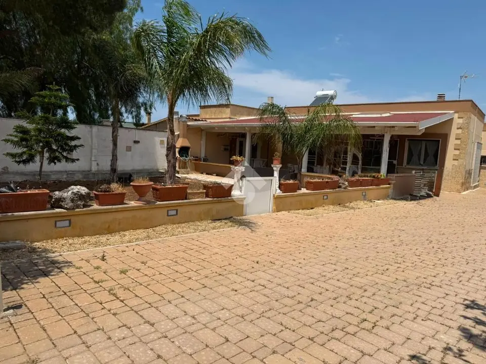 Villa singola in vendita a Alezio