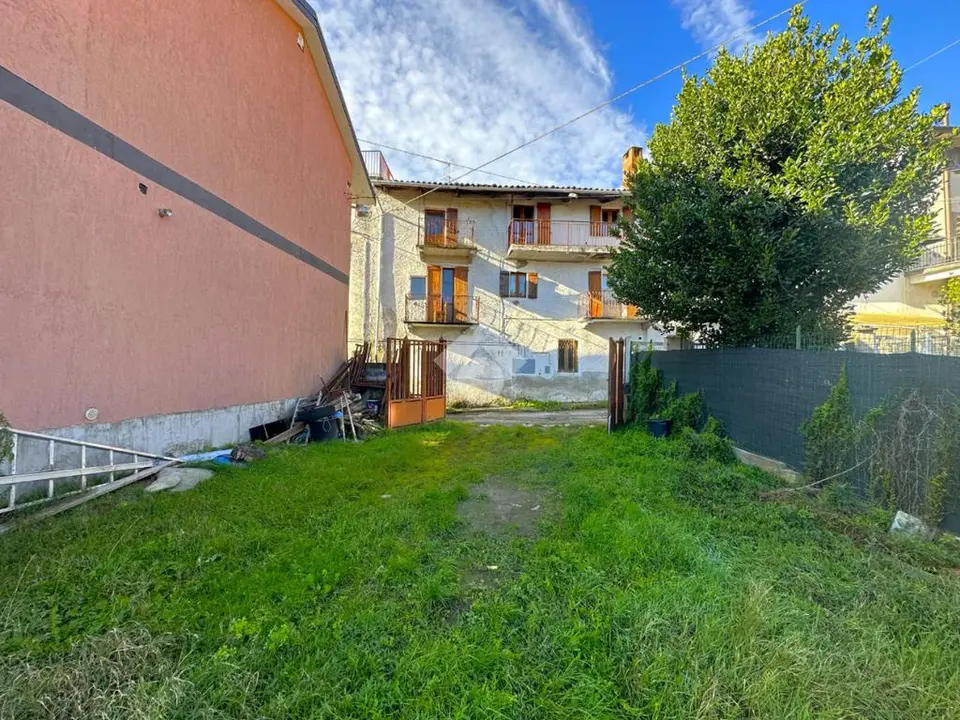 Casa semindipendente in vendita a Valgioie