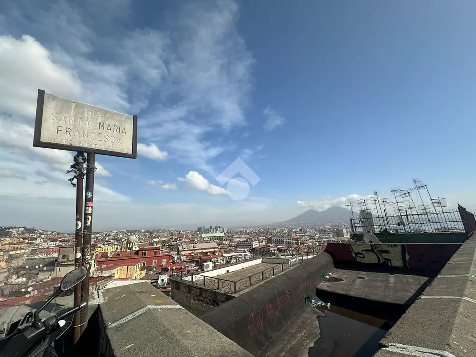 Trilocale in vendita a Napoli