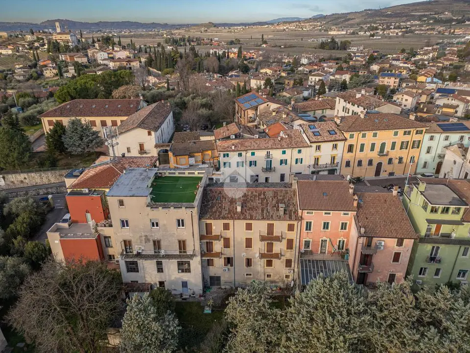 6 locali in vendita a San Pietro In Cariano
