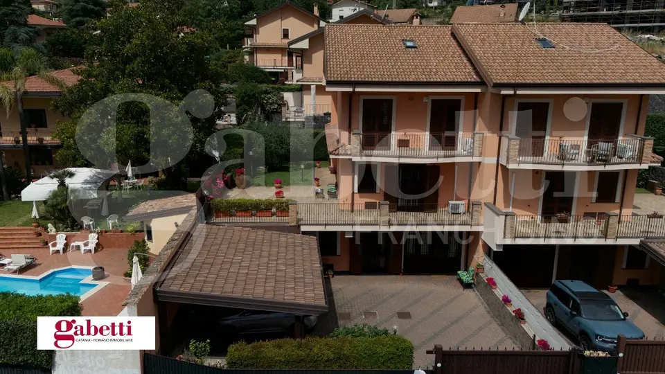 Villa in Madonna dell'Indirizzo  62, Trecastagni (CT)