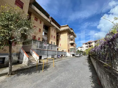 Appartamento in Via Lauro  125, Scalea (CS)