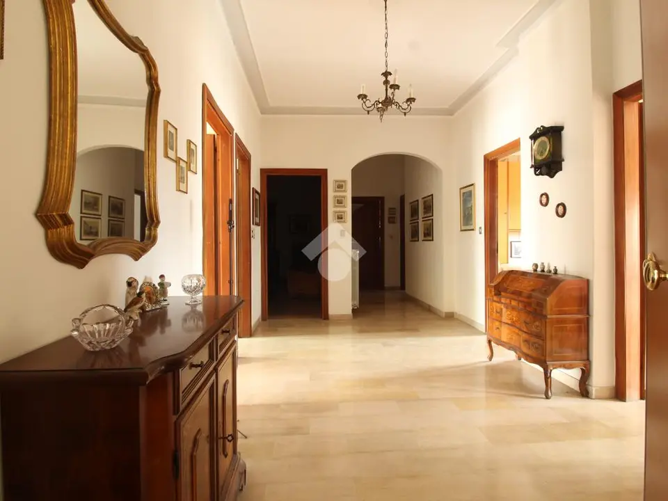 Quadrilocale in vendita a Reggio Di Calabria