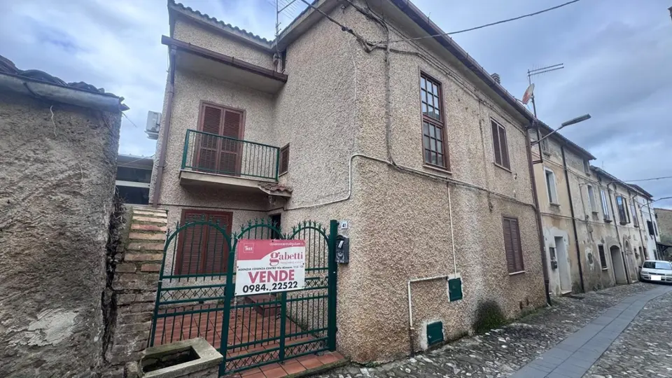 Casa Indipendente in DONNICI VIA INTERNA  72, Cosenza (CS)