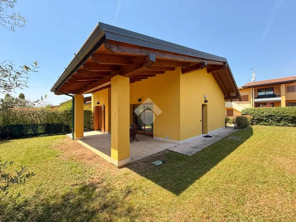 Villa a schiera in vendita a Soiano Del Lago