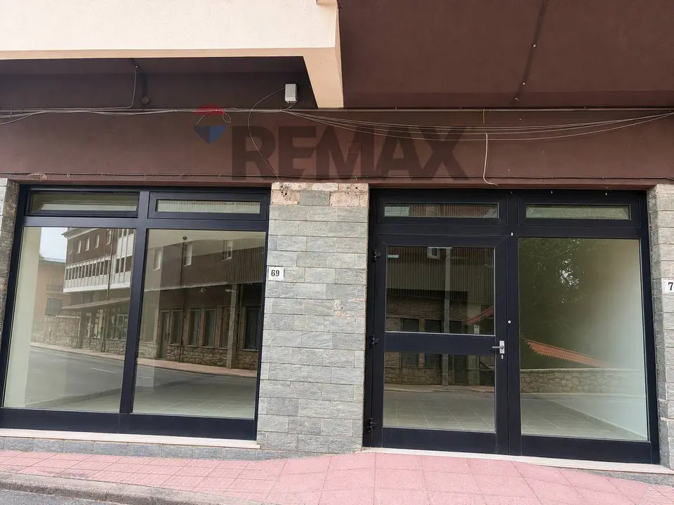 Locale Commerciale in Vendita a Spezzano della Sila