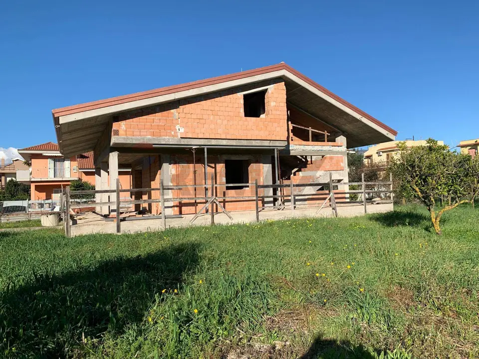 Casa Indipendente in Vendita a Minturno