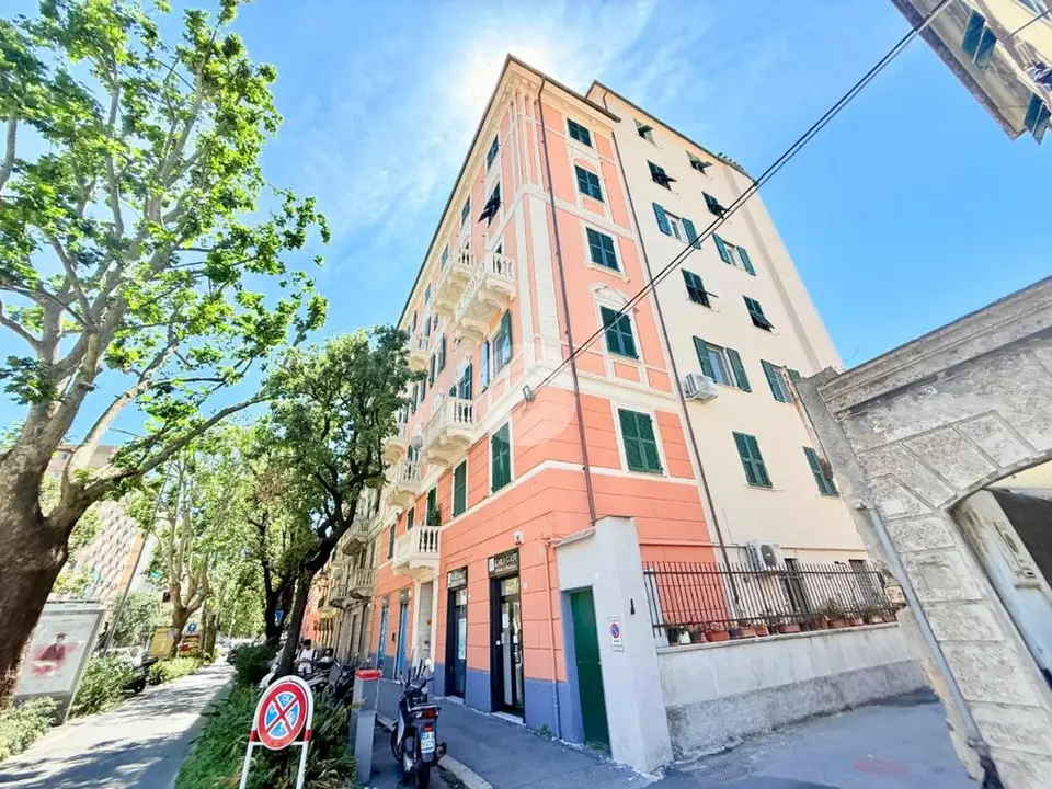 5 locali in vendita a Genova