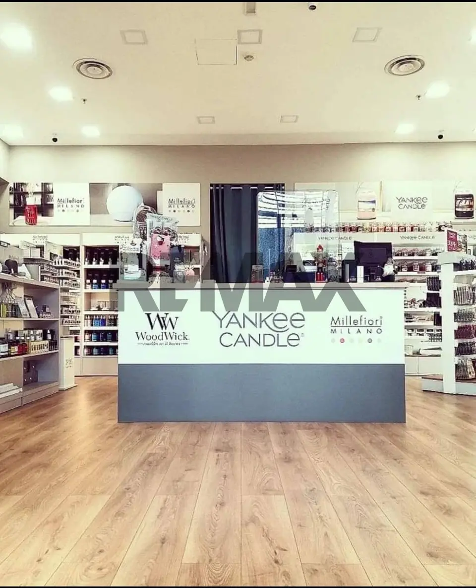 Attività  Commerciale in Vendita a Triggiano