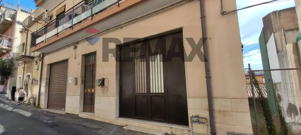 Garage/Box in Vendita a Misterbianco