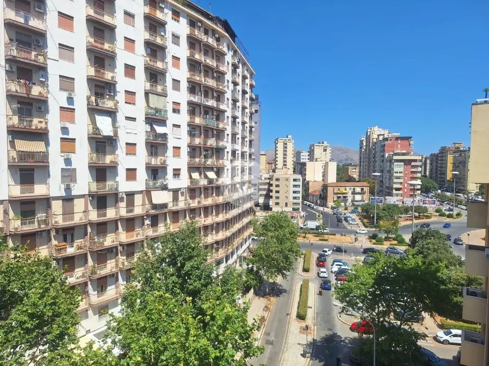 Multilocale in vendita a Palermo