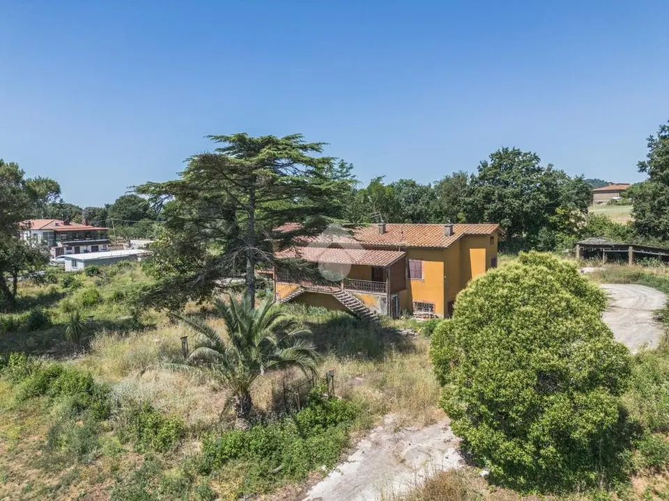 Villa singola in vendita a Bracciano