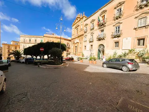 Appartamento in Cortile Scribani 2, Agrigento (AG)