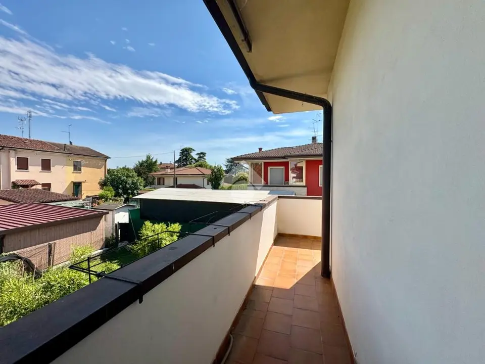 Trilocale in affitto a Bevilacqua