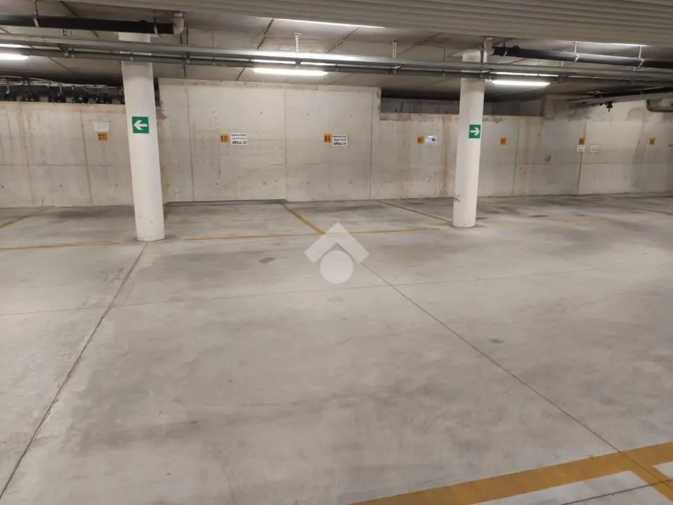 Posto auto in vendita a Rovereto