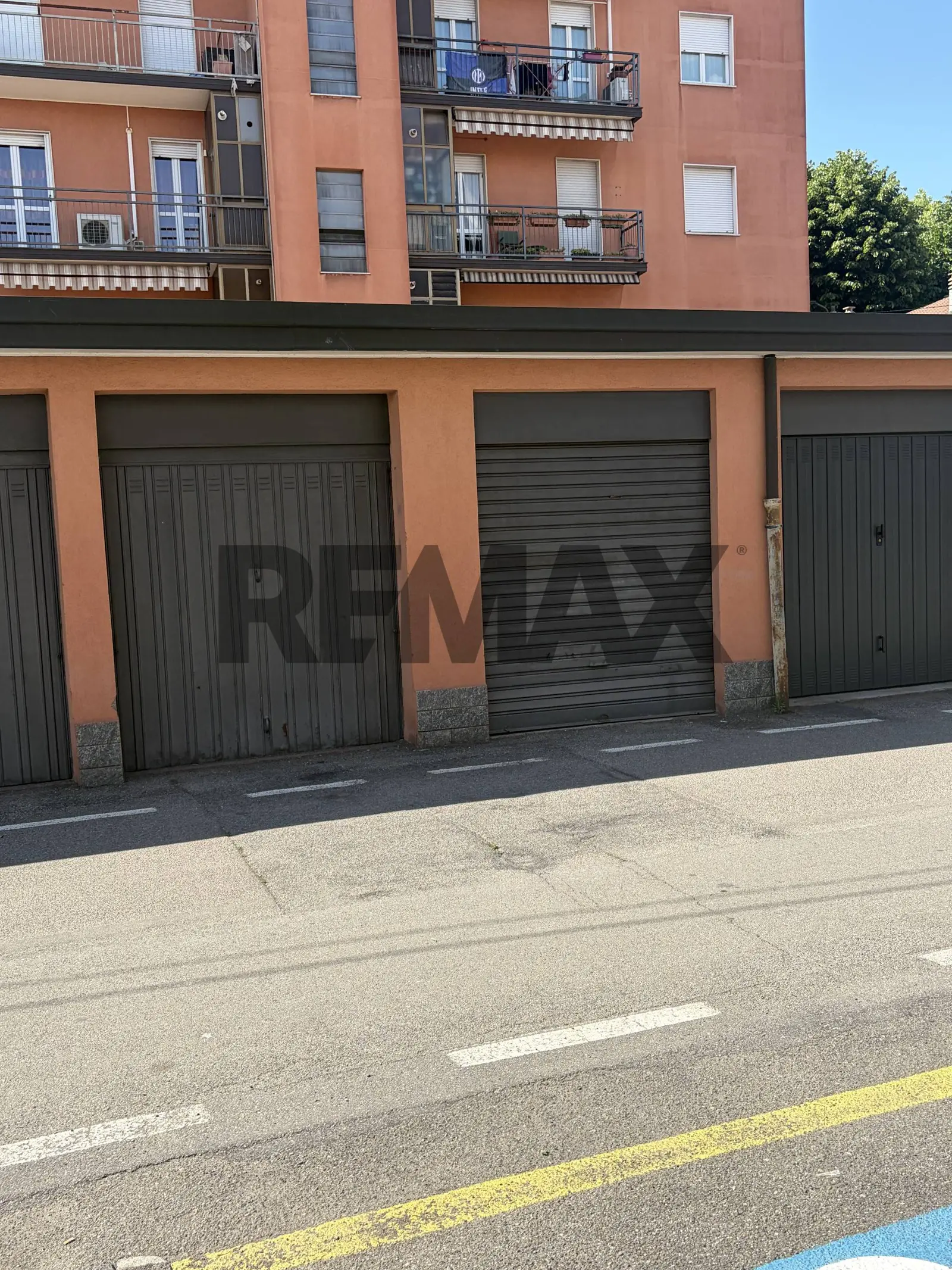 Garage/Box in Vendita a Limbiate