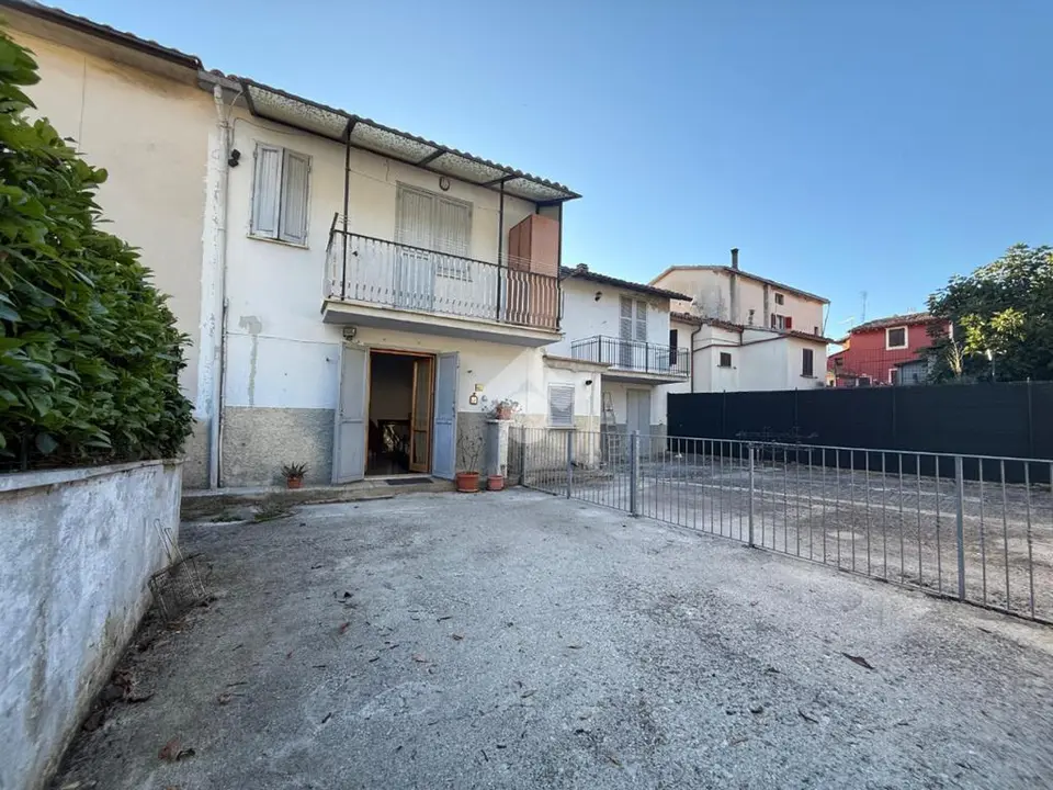 Casa indipendente in vendita a Gubbio